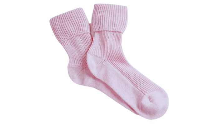 WOMEN’S LUXURY CASHMERE BED SOCKS IN A GIFT BOX: BEST PRODUCT IN THE CATEGORY