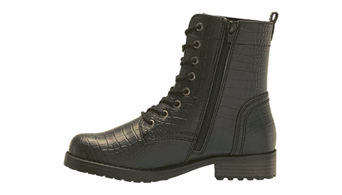 AMAZON ESSENTIALS WOMEN’S LACE-UP BOOTS